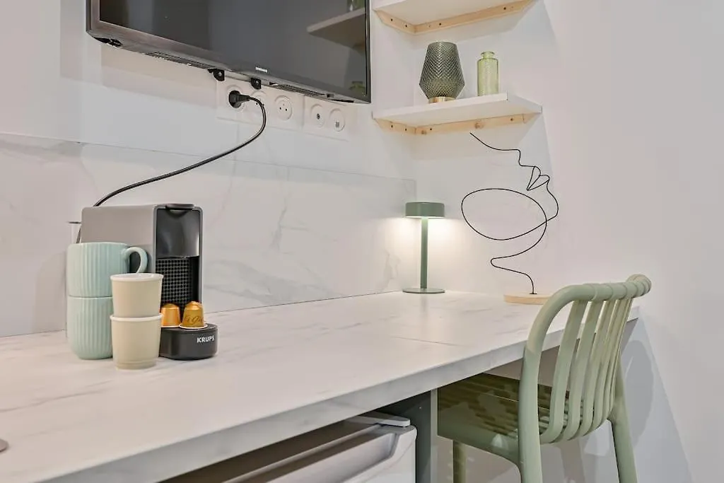 Cosy Emeraude - Centre Apartment